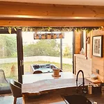 Sansa 4* Jacuzzi Maison Pyreneenne 公寓